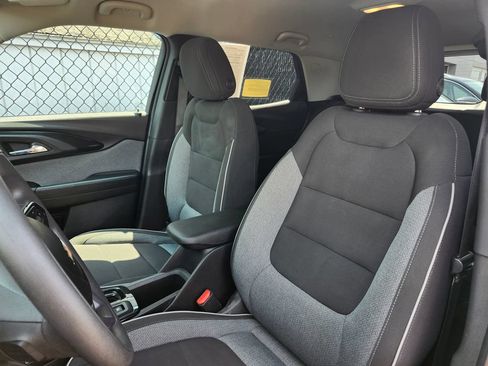 Used 2023 Chevrolet TrailBlazer LT w/ Convenience Package AWD/4WD image 7