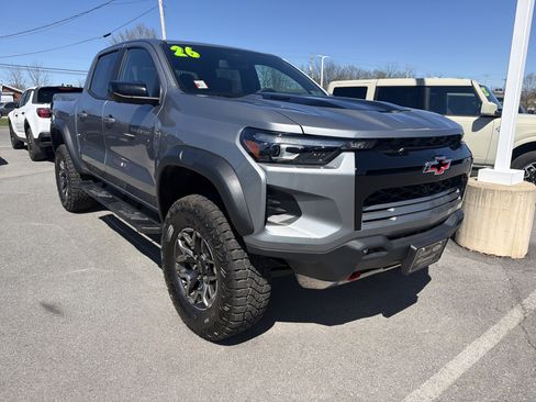 Used 2026 Chevrolet Colorado ZR2 w/ Technology Package AWD/4WD image 32