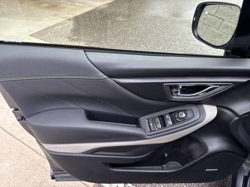 Used 2023 Subaru Forester Limited image 11