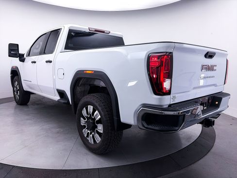 Used 2025 GMC Sierra 2500 Pro RWD image 11
