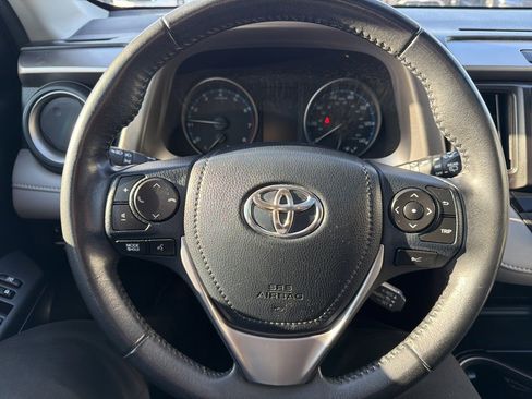 Used 2018 Toyota RAV4 XLE image 7