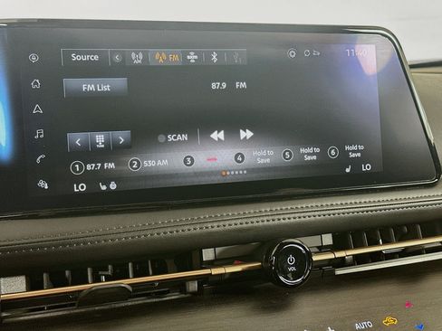 Used 2024 Nissan Ariya FWD image 21