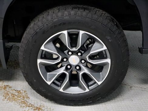 Used 2024 Chevrolet Silverado 1500 LT image 19