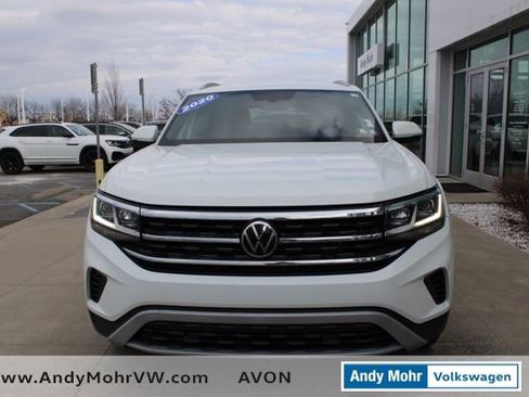 Used 2020 Volkswagen Atlas Cross Sport SE w/ Towing Package image 2