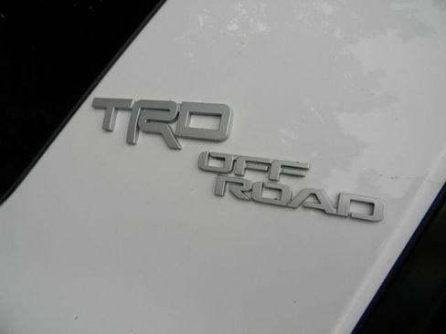 Used 2021 Toyota 4Runner TRD Off-Road Premium w/ Moonroof Package AWD/4WD image 7