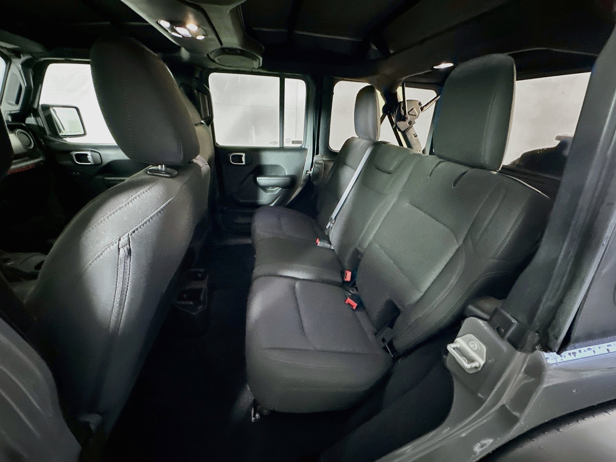 Used 2020 Jeep Wrangler Unlimited Sport S AWD/4WD image 25