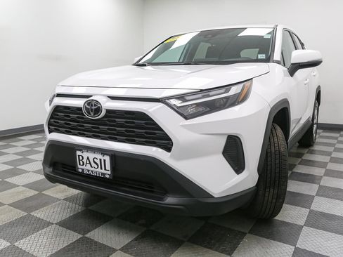 Used 2023 Toyota RAV4 LE image 4
