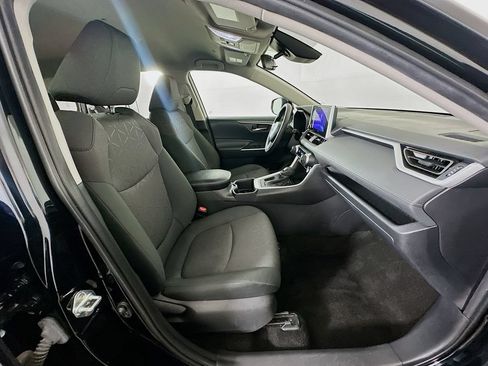 Certified 2024 Toyota RAV4 XLE FWD image 27