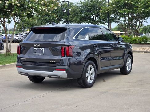 New 2026 Kia Sorento LX FWD image 4