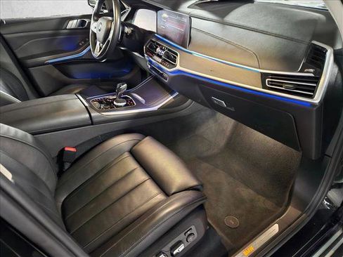 Used 2020 BMW X7 xDrive40i w/ Premium Package image 21