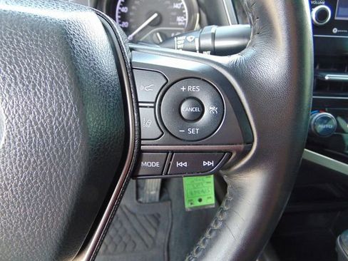 Used 2023 Toyota Camry SE FWD image 17