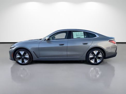 New 2026 BMW i4 eDrive40 w/ Parking Assistance Package RWD image 6