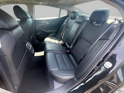 Certified 2023 Nissan Maxima Platinum w/ Sport Mat Group FWD image 24