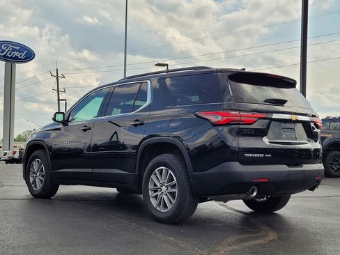 Used 2023 Chevrolet Traverse LT image 6