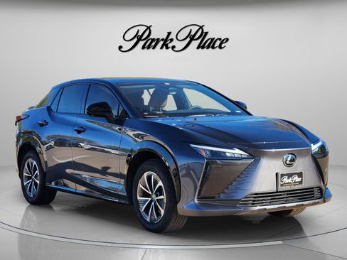 Used 2024 Lexus RZ 300e Premium w/ Accessory Package (Z1) image 4