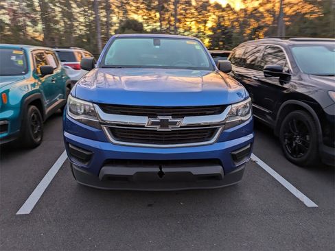 Used 2020 Chevrolet Colorado W/T w/ WT Convenience Package image 2