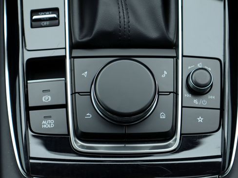 Certified 2025 MAZDA CX-30 AWD 2.5 S w/ Preferred Package image 21