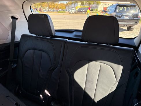 Used 2019 BMW X7 xDrive40i w/ Premium Package image 19