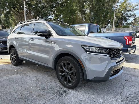 Certified 2022 Kia Sorento X-Line EX AWD/4WD image 1