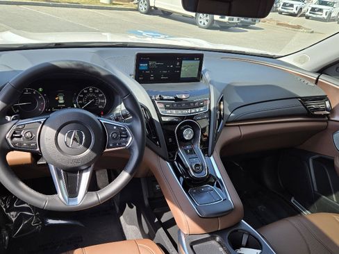 Used 2025 Acura RDX SH-AWD w/Tech image 9