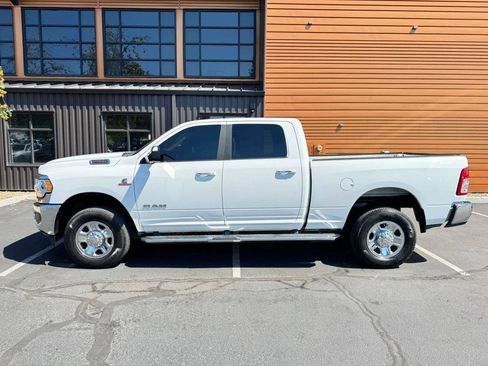 Used 2019 RAM 2500 Big Horn AWD/4WD image 2