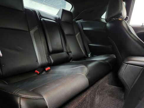 Used 2017 Dodge Challenger SXT Plus RWD image 39