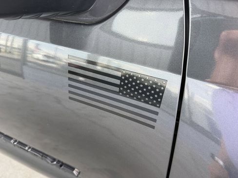 Used 2017 Toyota Tacoma TRD Sport w/ Tow Package image 4