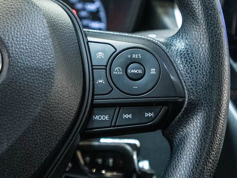 Used 2024 Toyota Corolla LE FWD image 19