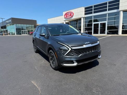 Certified 2025 Kia Sportage LX AWD/4WD image 4