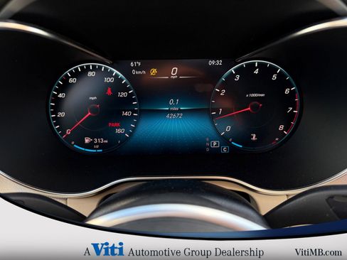 Used 2021 Mercedes-Benz GLC 300 4MATIC image 32