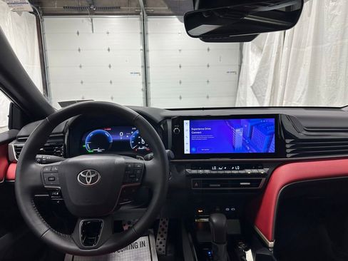 Used 2026 Toyota Camry XSE FWD image 16
