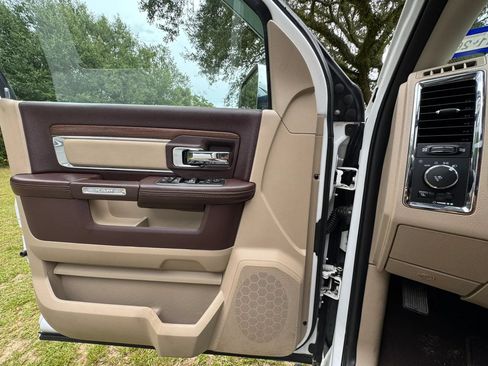 Used 2016 RAM 2500 Laramie AWD/4WD image 35