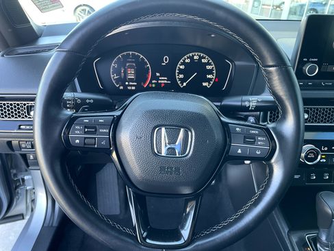 Used 2025 Honda Civic Sport image 13