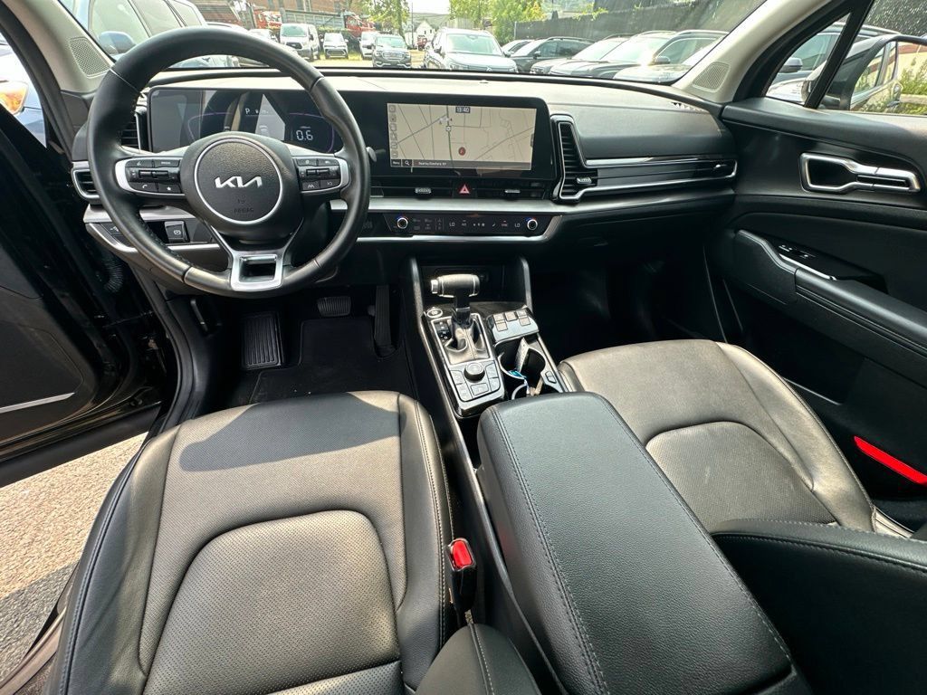 Used 2024 Kia Sportage EX AWD/4WD image 29