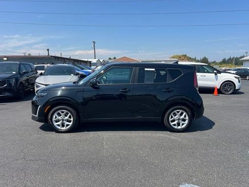 Certified 2024 Kia Soul LX w/ Option Group 015 FWD image 6