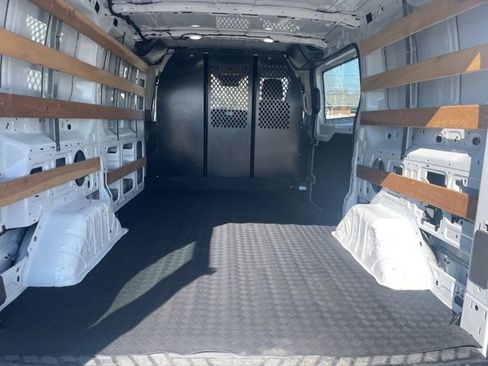 Used 2023 Ford Transit 250 Low Roof AWD w/ Exterior Upgrade Package image 17