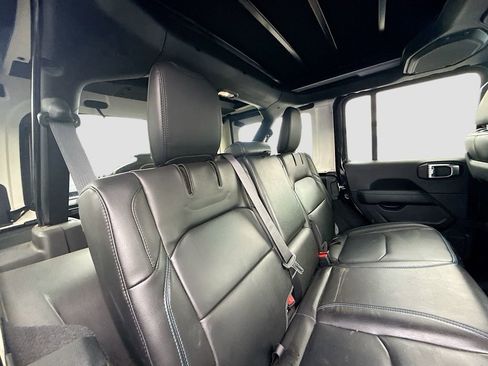 Used 2021 Jeep Wrangler Unlimited Rubicon 4xe w/ Steel Bumper Group AWD/4WD image 31