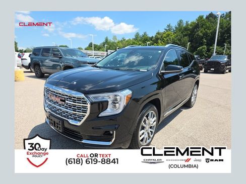 Used 2023 GMC Terrain Denali w/ Denali Premium Package AWD/4WD image 1