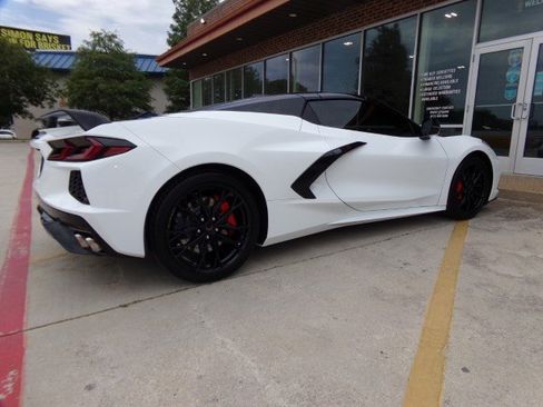 Used 2024 Chevrolet Corvette Stingray Premium Conv w/ Z51 Performance Package RWD image 27