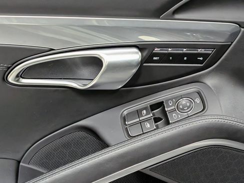 Used 2025 Porsche 718 Cayman S image 17