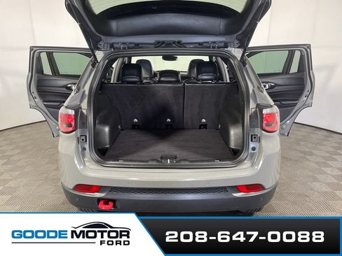 Used 2024 Jeep Compass Trailhawk AWD/4WD image 21