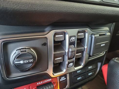 New 2026 Jeep Gladiator Mojave AWD/4WD image 30