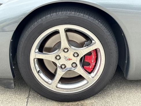 Used 2003 Chevrolet Corvette Coupe w/ Preferred Equipment Group RWD image 12