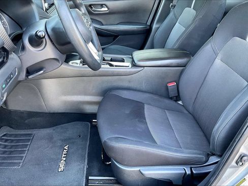 Used 2023 Nissan Sentra SV FWD image 19
