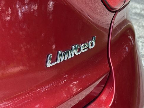 Used 2016 Hyundai Sonata Limited w/ Option Group 05 FWD image 11