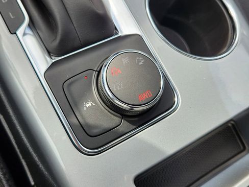 New 2025 Chevrolet Blazer LT image 18