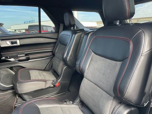 Used 2023 Ford Explorer ST-Line image 19