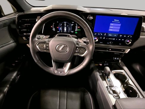 Used 2023 Lexus RX 500h F Sport w/ Cold Area Package AWD/4WD image 6