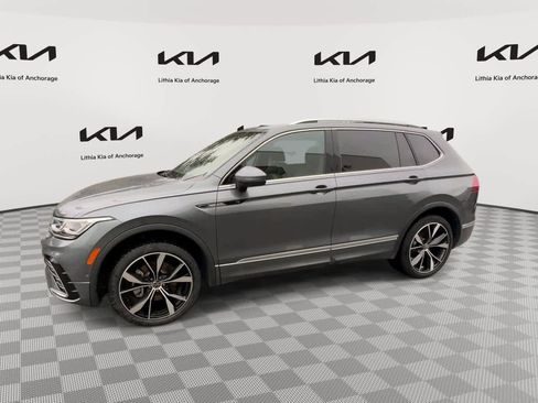 Used 2022 Volkswagen Tiguan SEL R-Line AWD/4WD image 5