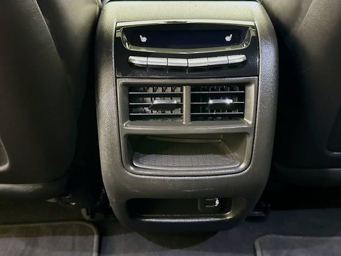 Used 2019 Cadillac XT5 Platinum AWD/4WD image 25